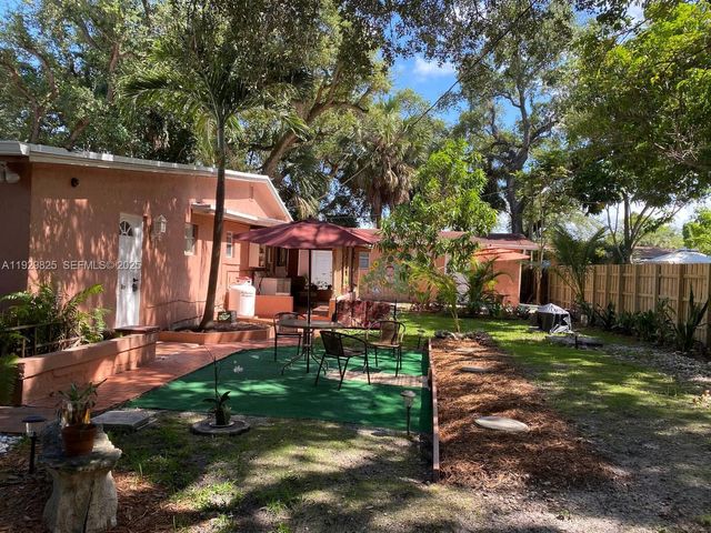 1760 NE 144th St, Miami, FL 33181