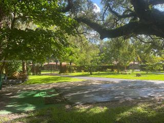 1760 NE 144th St, Miami, FL 33181