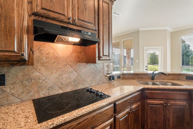 117 Thames Circle, Waxahachie, TX 75165