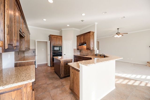 117 Thames Circle, Waxahachie, TX 75165