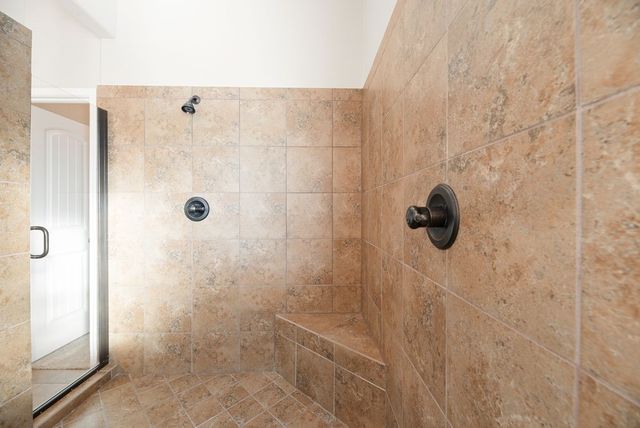 117 Thames Circle, Waxahachie, TX 75165