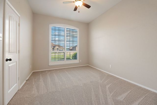 117 Thames Circle, Waxahachie, TX 75165