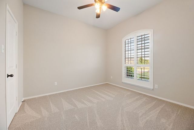 117 Thames Circle, Waxahachie, TX 75165