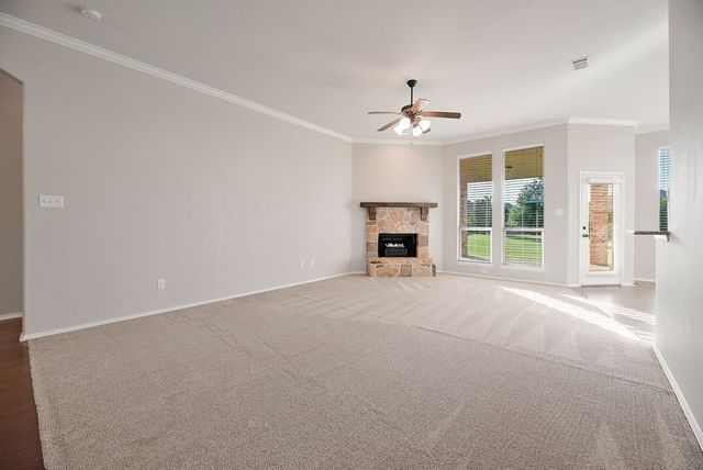 117 Thames Circle, Waxahachie, TX 75165