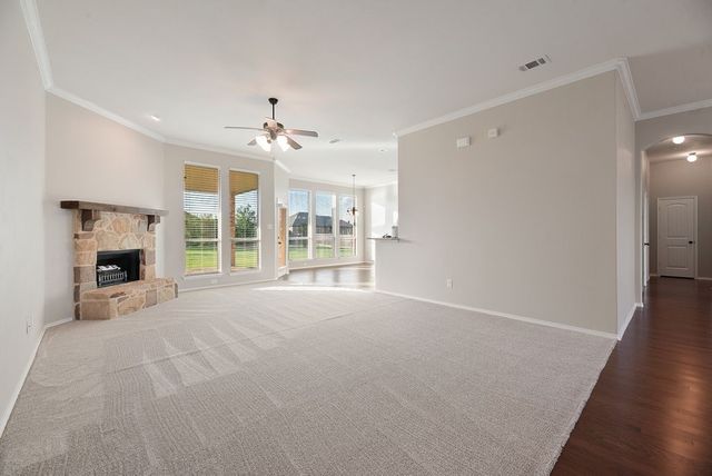117 Thames Circle, Waxahachie, TX 75165
