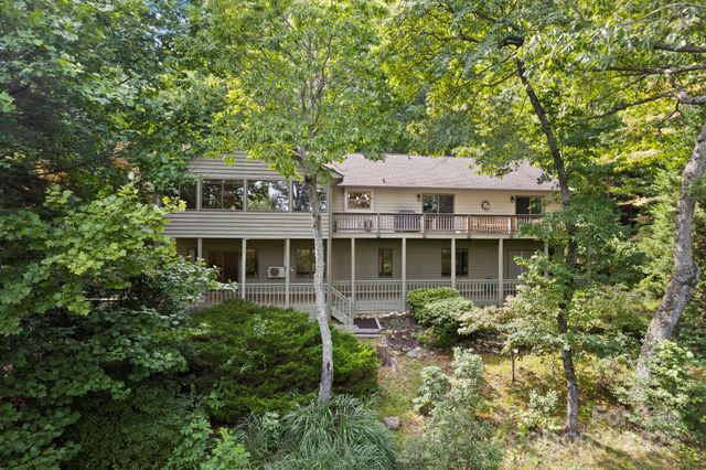 230 Maple Hill Drive, Flat Rock, NC 28731