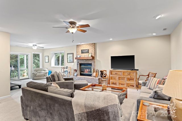 230 Maple Hill Drive, Flat Rock, NC 28731