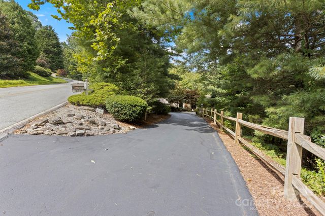 230 Maple Hill Drive, Flat Rock, NC 28731