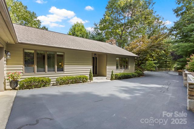 230 Maple Hill Drive, Flat Rock, NC 28731