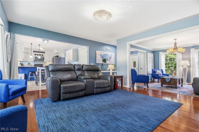 5265 Eastlake Street NW, North Canton, OH 44720