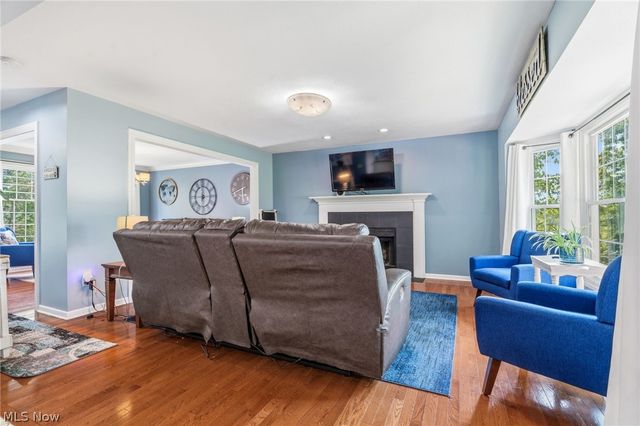5265 Eastlake Street NW, North Canton, OH 44720