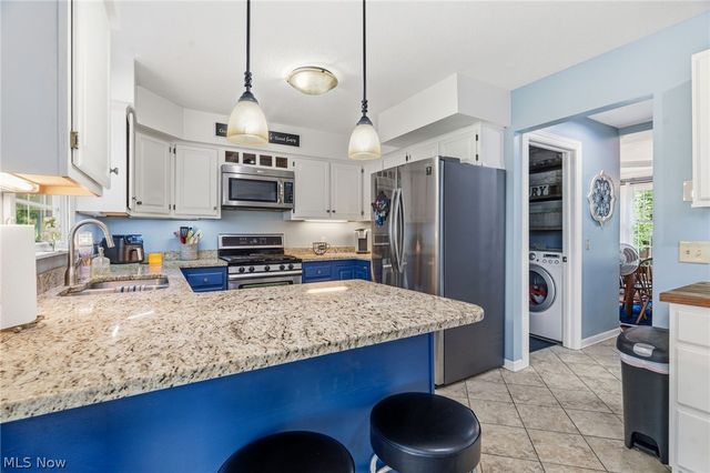 5265 Eastlake Street NW, North Canton, OH 44720