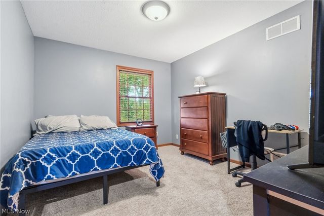 5265 Eastlake Street NW, North Canton, OH 44720