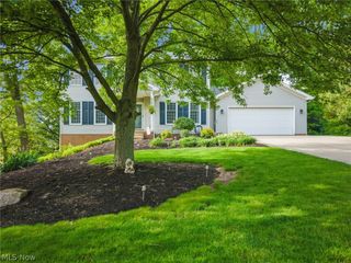 5265 Eastlake Street NW, North Canton, OH 44720