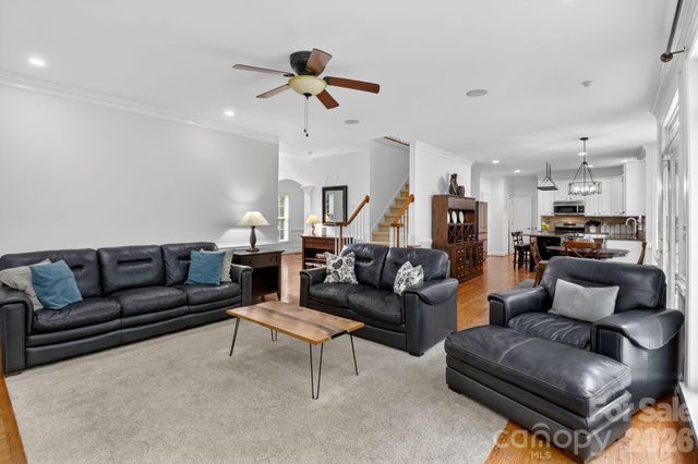 6208 Pumpernickel Lane, Wesley Chapel, NC 28110