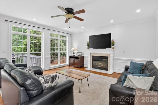 6208 Pumpernickel Lane, Wesley Chapel, NC 28110