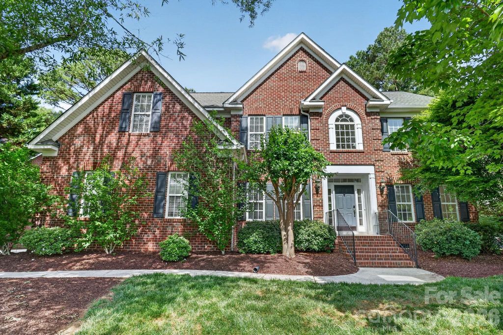 6208 Pumpernickel Lane, Wesley Chapel, NC 28110