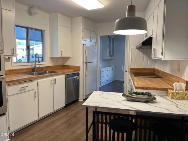 103 Gay 103, Ventura, CA 93003