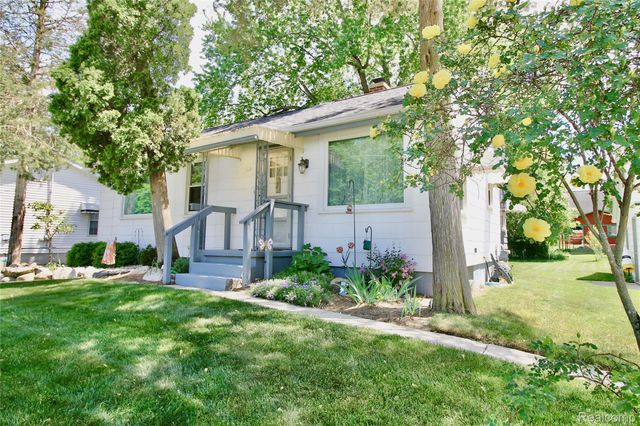 306 Tickner Street, Linden, MI 48451