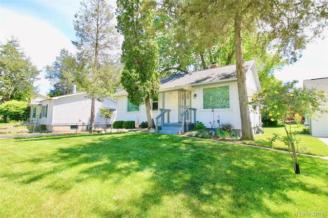 306 Tickner Street, Linden, MI 48451