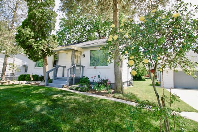 306 Tickner Street, Linden, MI 48451