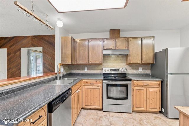 11295 Banff Springs Circle, Eagle River, AK 99577