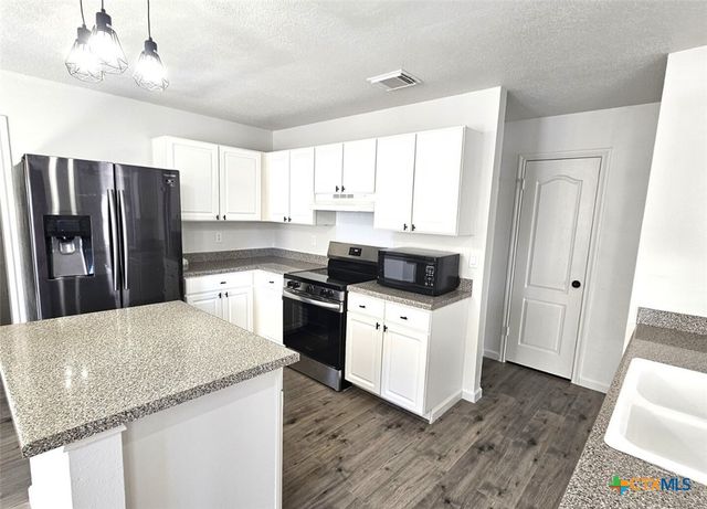 1648 Dogwood Lane, Schertz, TX 78154