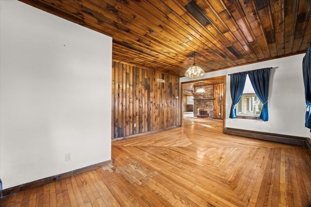 1524 Somerset Ave, Taunton, MA 02780