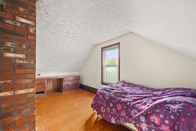 1524 Somerset Ave, Taunton, MA 02780