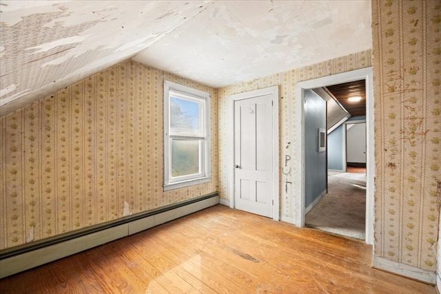 1524 Somerset Ave, Taunton, MA 02780