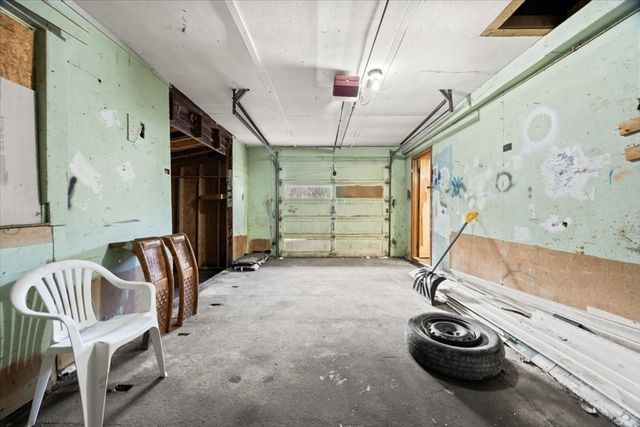 1524 Somerset Ave, Taunton, MA 02780