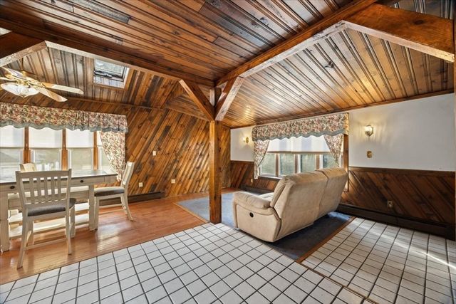 1524 Somerset Ave, Taunton, MA 02780