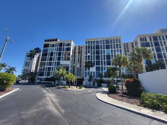 7400 SUN ISLAND DRIVE S 205, South Pasadena, FL 33707