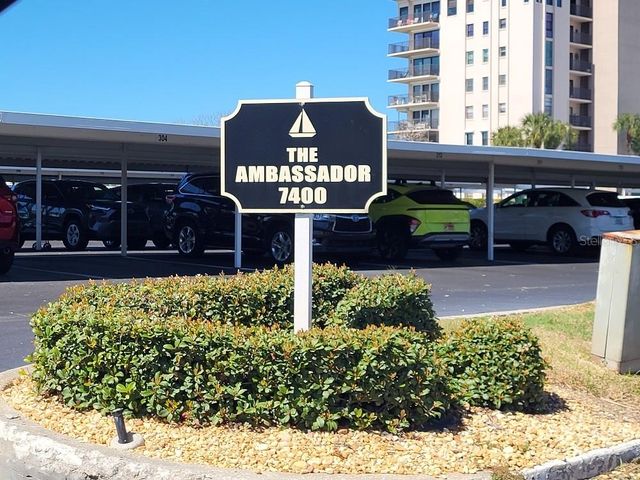 7400 SUN ISLAND DRIVE S 205, South Pasadena, FL 33707