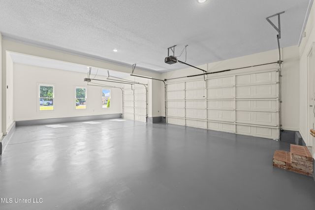 5035 Saint Andrews Cove, Olive Branch, MS 38654