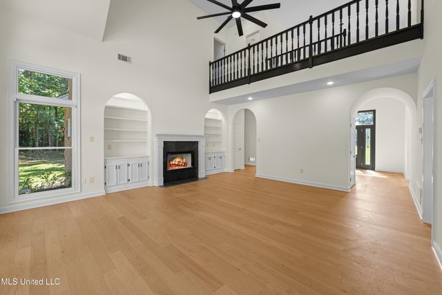 5035 Saint Andrews Cove, Olive Branch, MS 38654