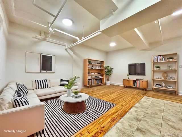 10 Nosband Avenue 1G, White Plains, NY 10605