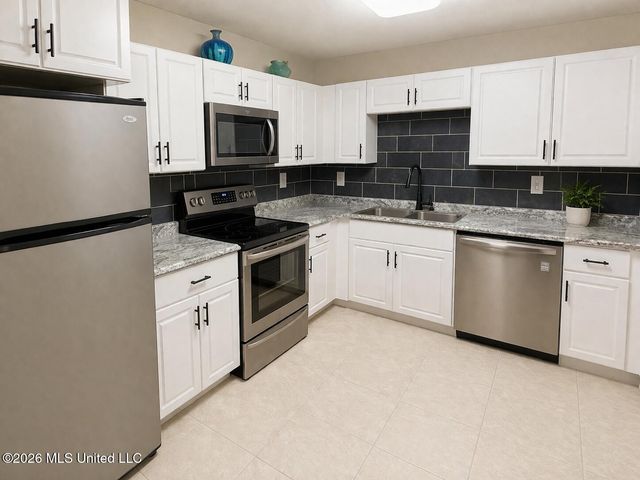 3912 Juniper Street, Moss Point, MS 39563