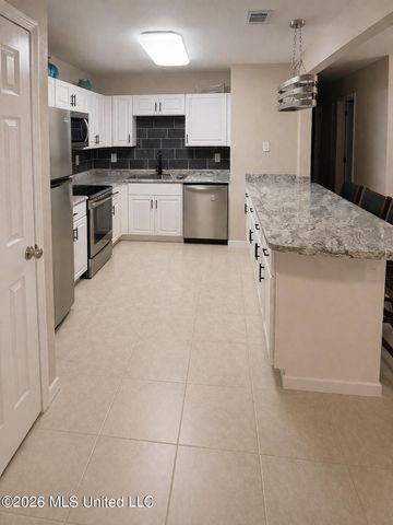 3912 Juniper Street, Moss Point, MS 39563