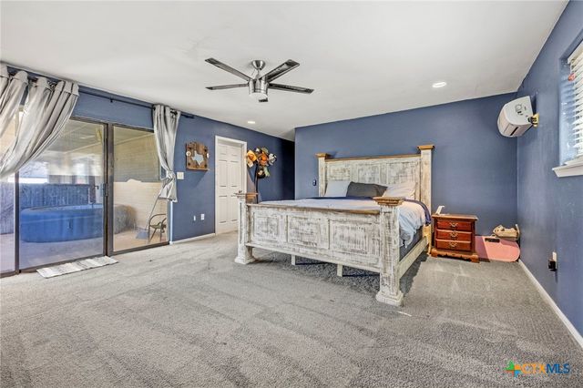 320 Highland Drive, Burnet, TX 78611