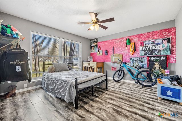 320 Highland Drive, Burnet, TX 78611