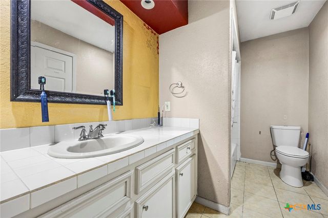 320 Highland Drive, Burnet, TX 78611