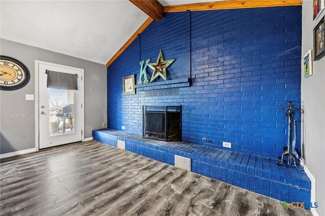 320 Highland Drive, Burnet, TX 78611