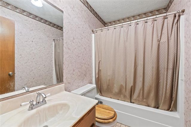 2805 SE Bridle Path, Conyers, GA 30094
