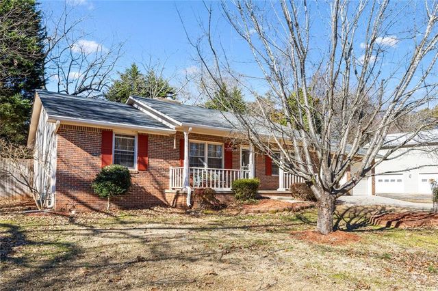 2805 SE Bridle Path, Conyers, GA 30094