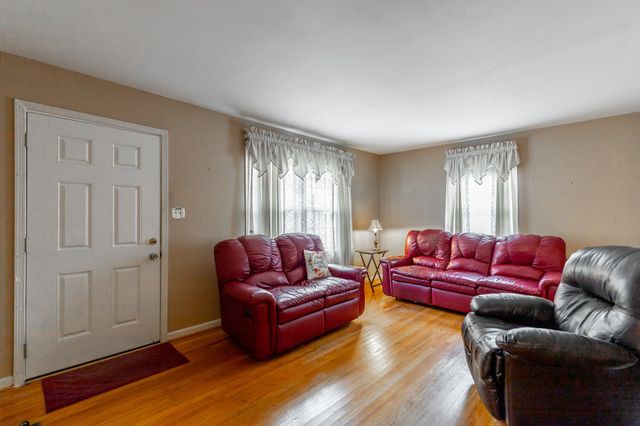 707 Bronson Street, Rossville, GA 30741