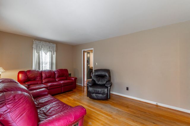 707 Bronson Street, Rossville, GA 30741