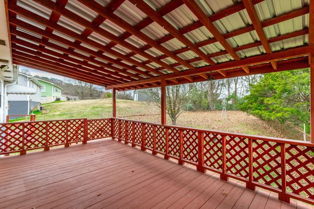 707 Bronson Street, Rossville, GA 30741