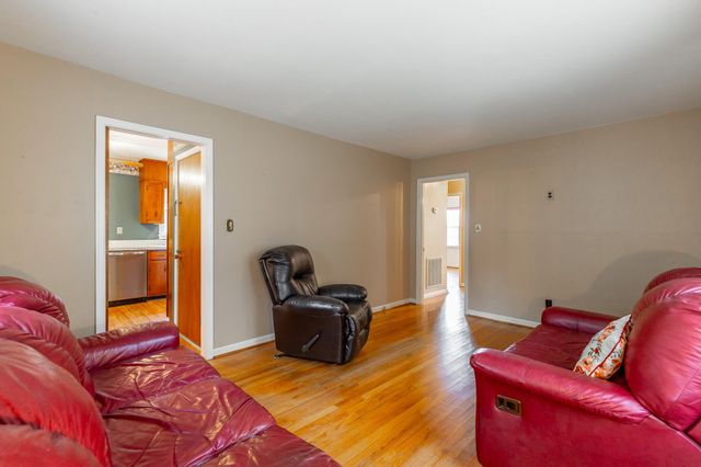 707 Bronson Street, Rossville, GA 30741