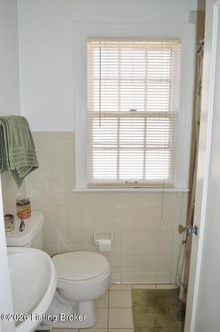 305 S Hubbards Ln, Louisville, KY 40207